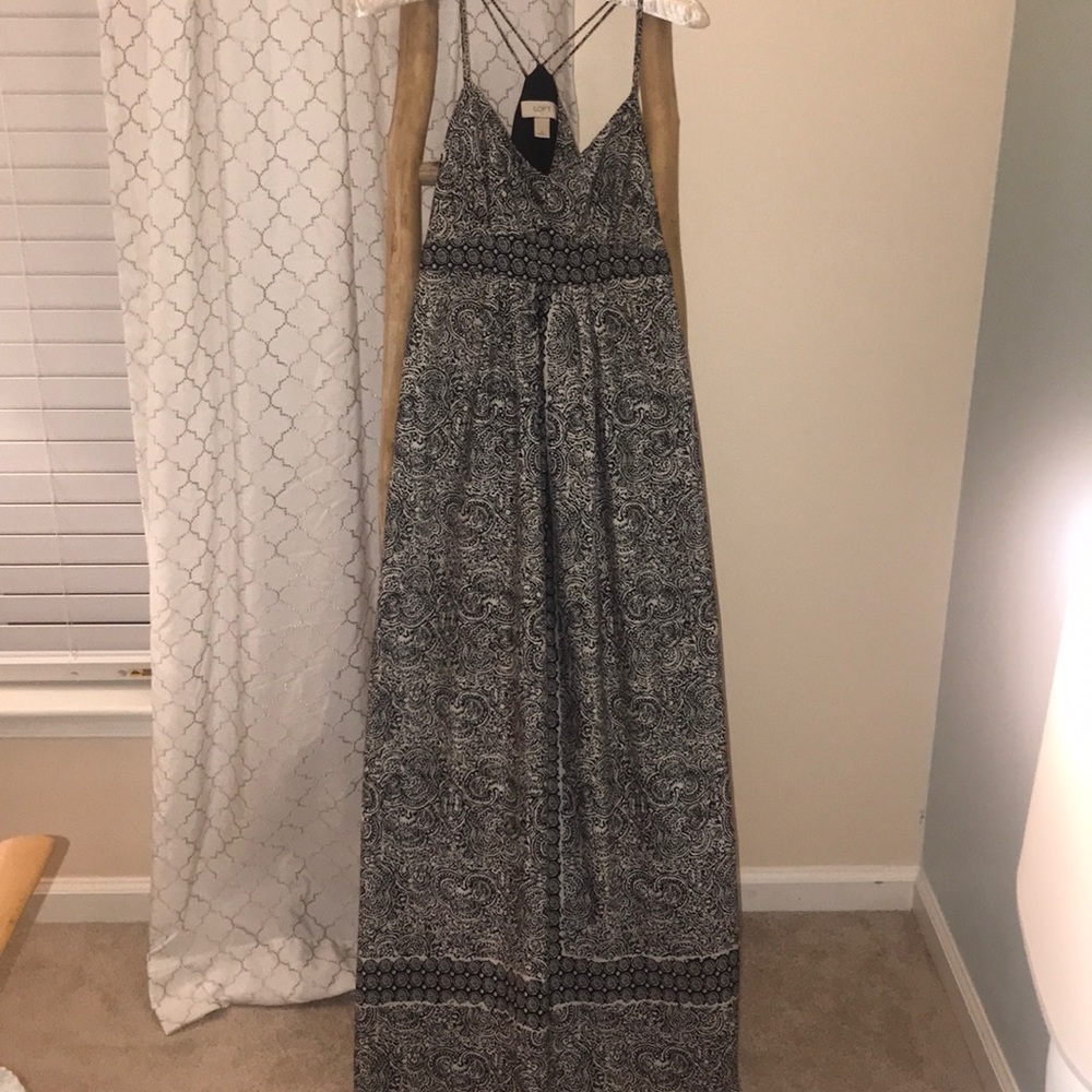 Black and white maxi dress- spaghetti sleeve